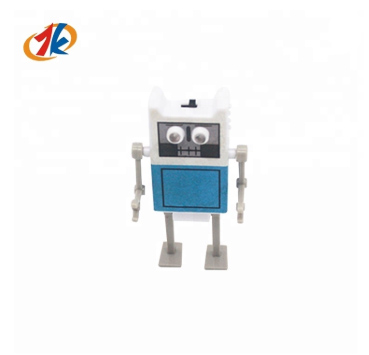ロボットのプラスチックライトアッププロモーションバッテリー作動玩具